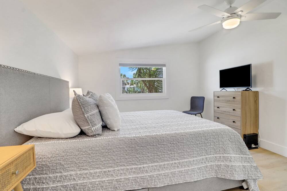 Photo of Bedroom in Bonita Springs