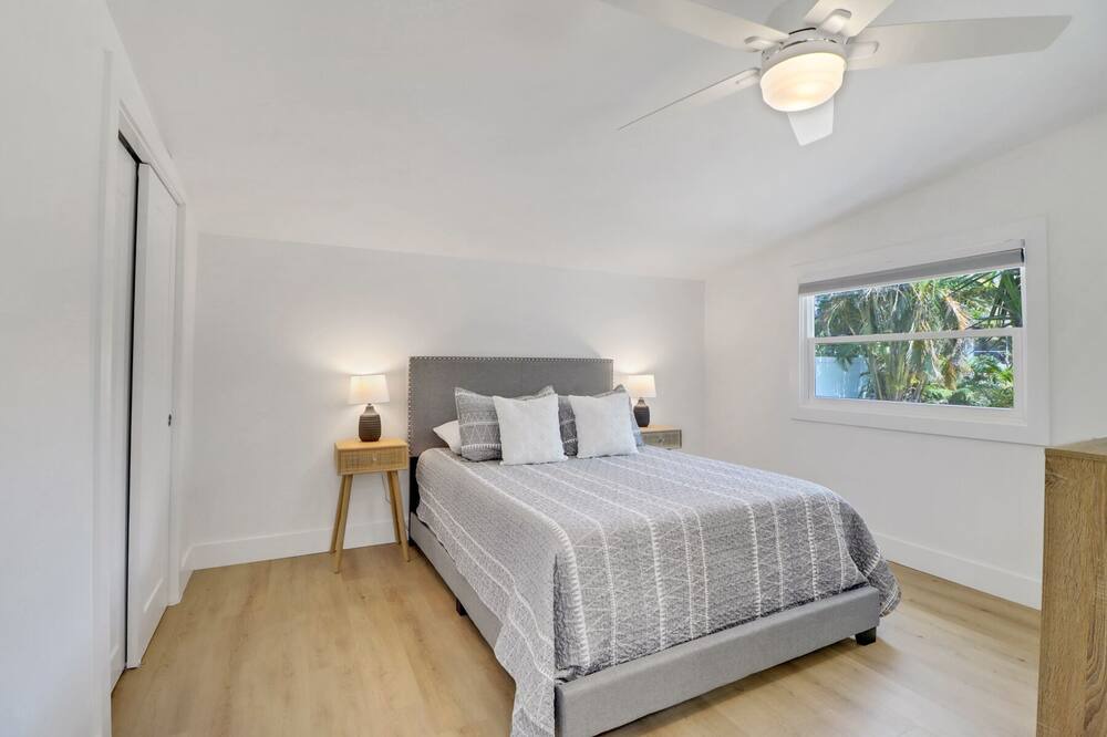 Photo of Bedroom in Bonita Springs