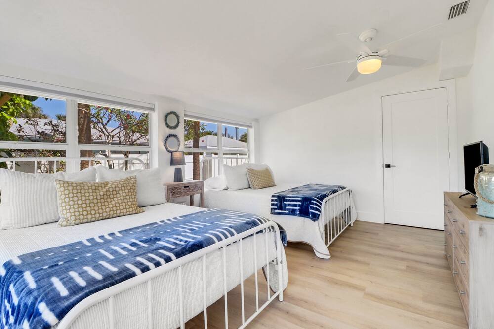 Photo of Bedroom in Bonita Springs