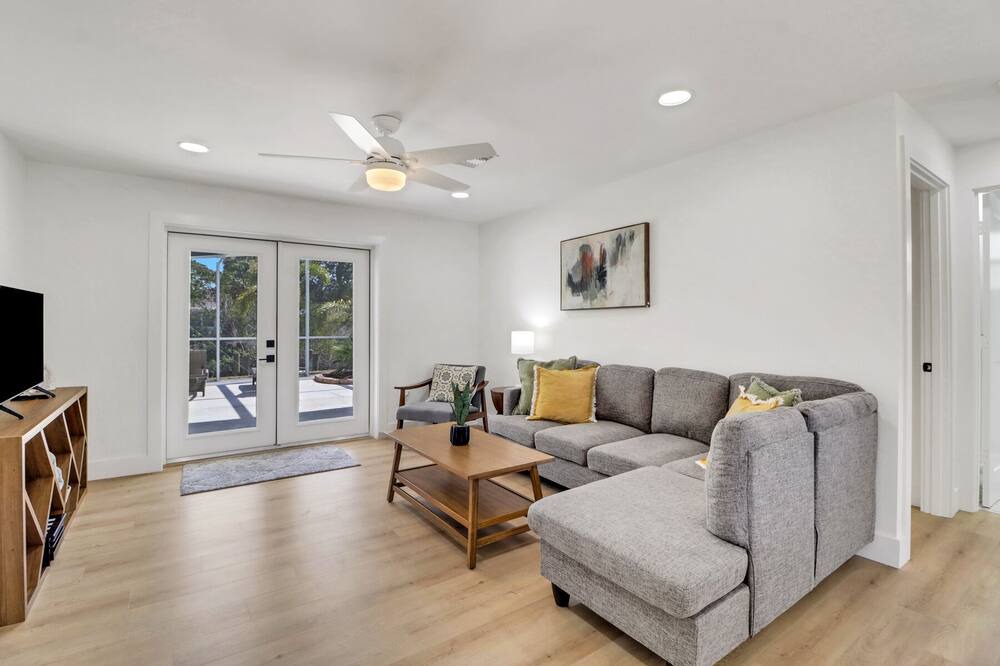 Photo of Livingroom in Bonita Springs