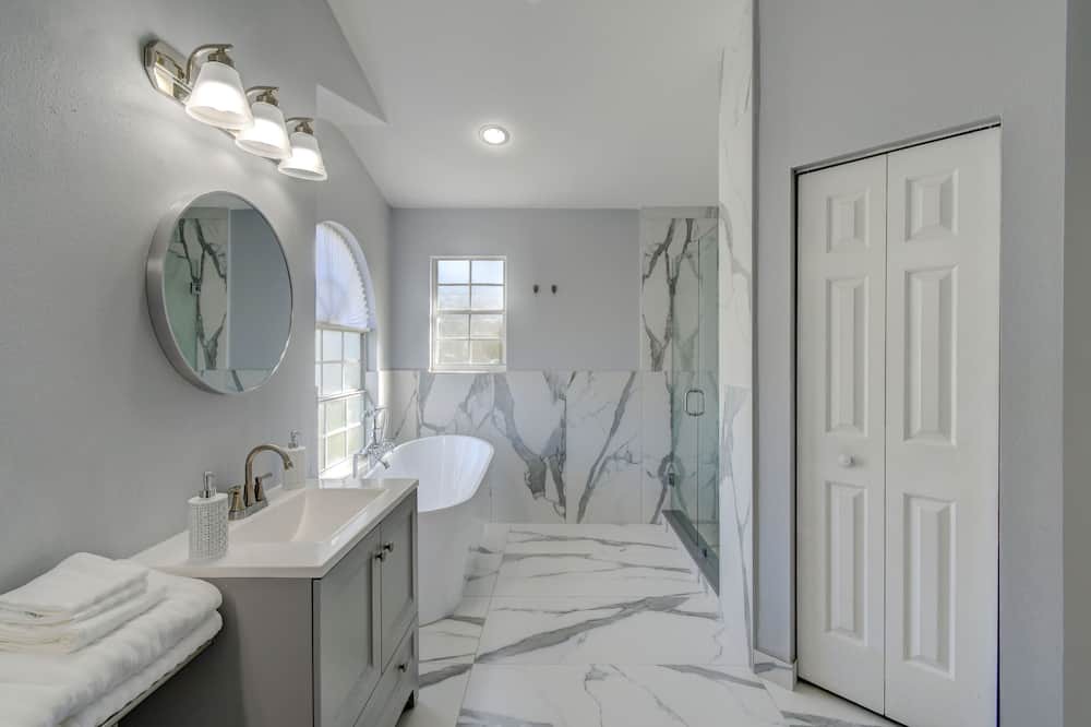 Photo of Bathroom in Port Saint Lucie