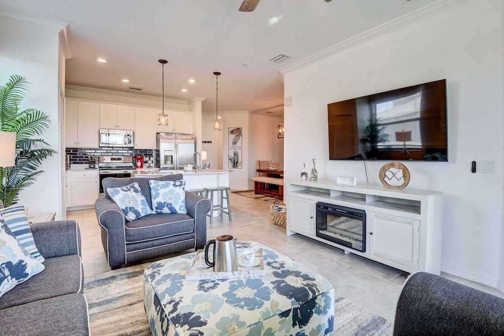 Photo of Livingroom in Lakewood Ranch