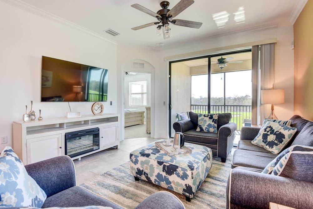 Photo of Livingroom in Lakewood Ranch