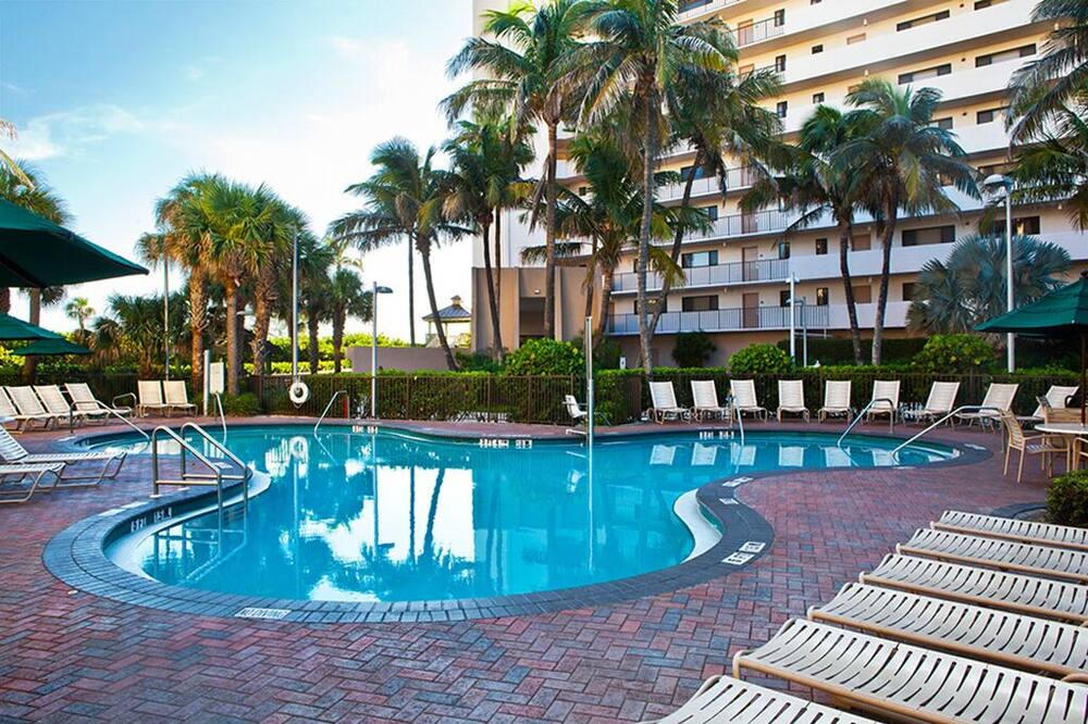Photo of Outdoor in Hutchinson Island South