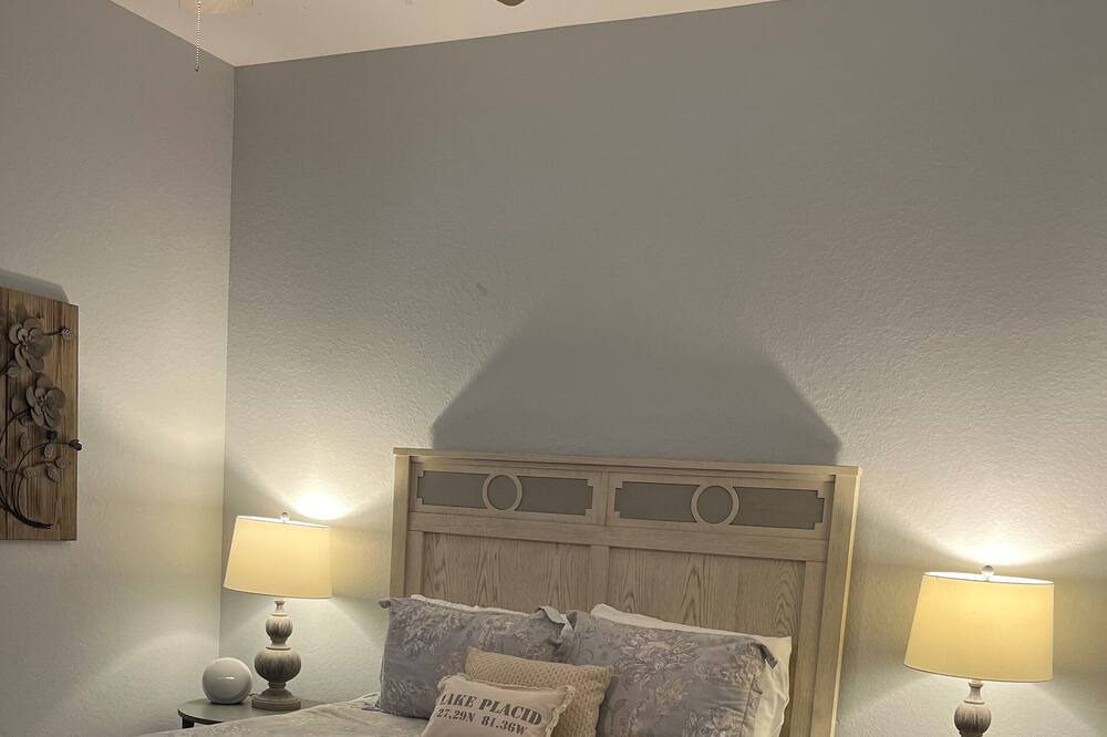 Photo of Bedroom in Sebring