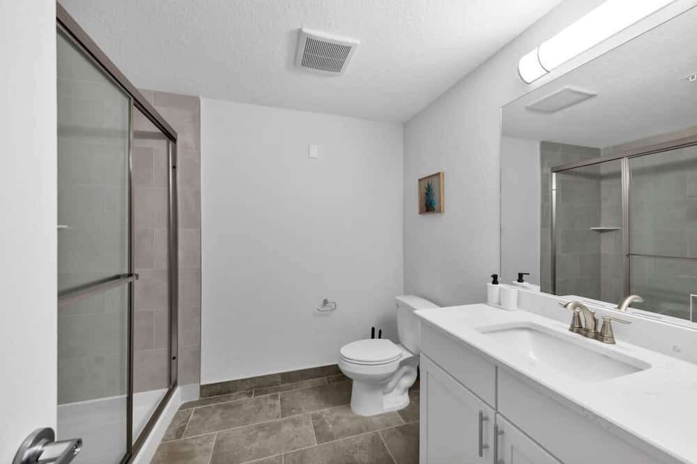 Photo of Bathroom in Indian Beach Sapphire Shores