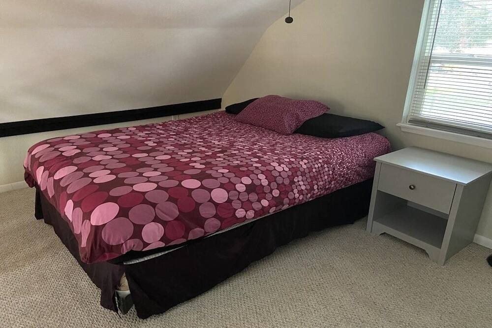 Photo of Bedroom in Gulfport