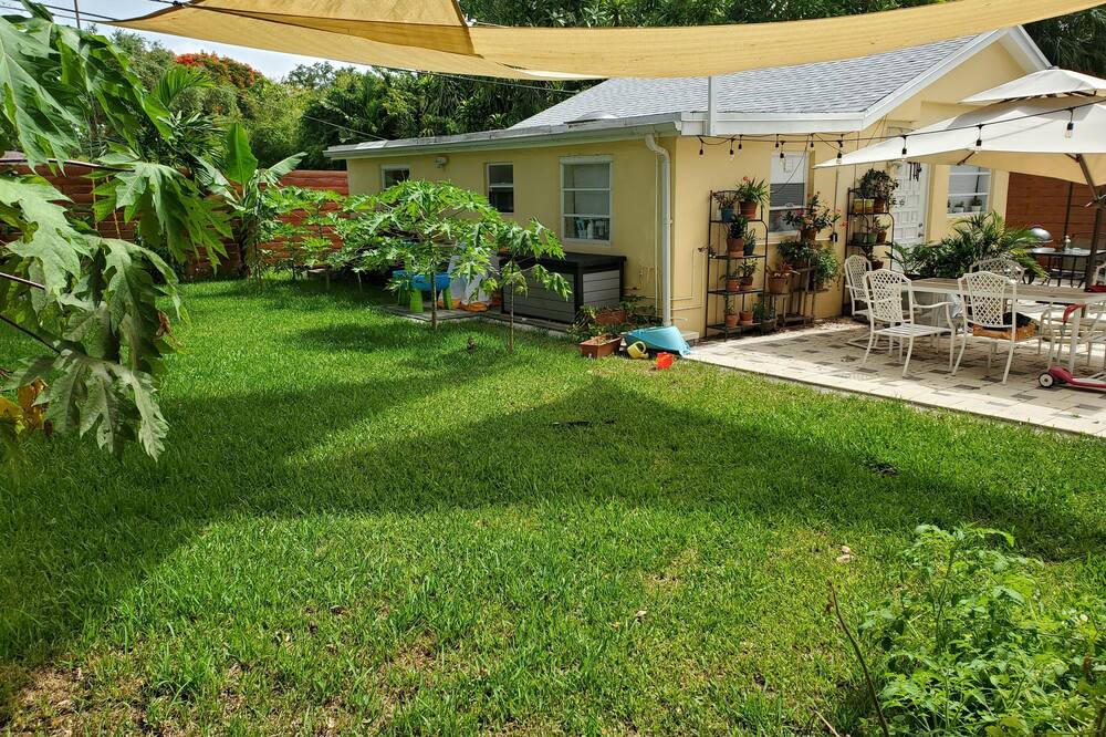 Photo of Outdoor in Northeast Miami