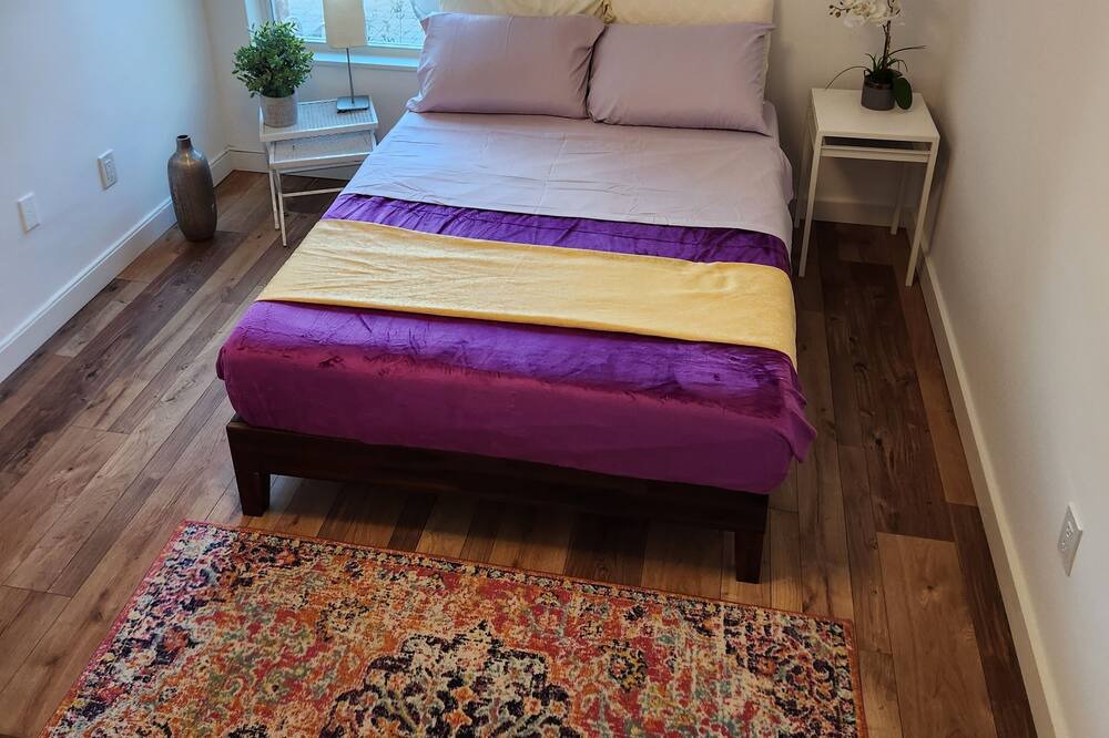 Photo of Bedroom in Northeast Miami