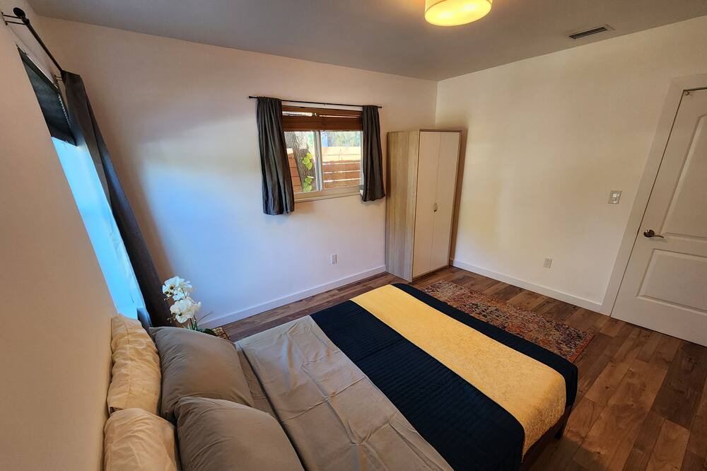 Photo of Bedroom in Northeast Miami