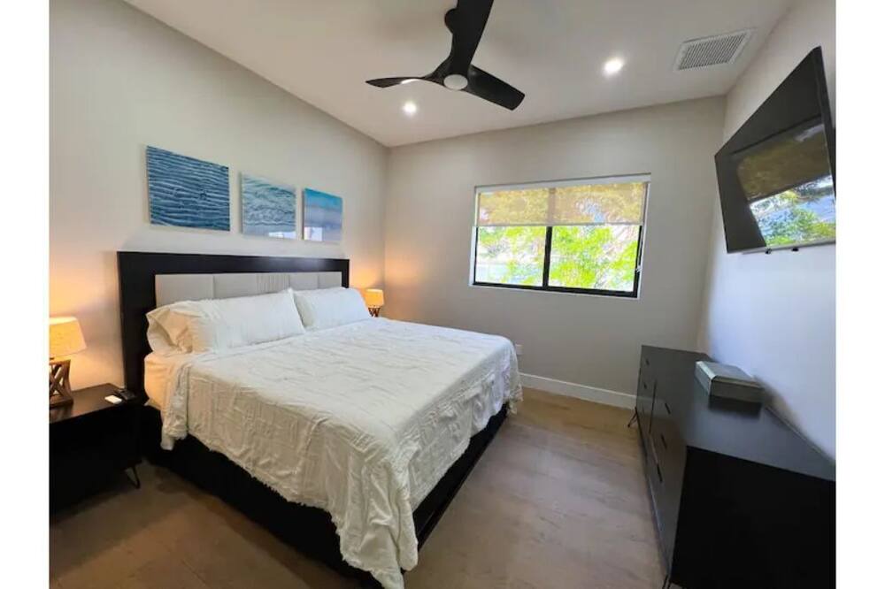 Photo of Bedroom in Alabama Grove Terrace