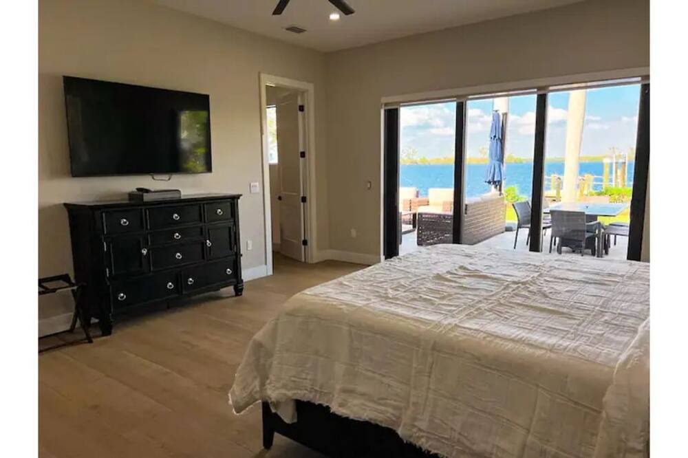 Photo of Bedroom in Alabama Grove Terrace