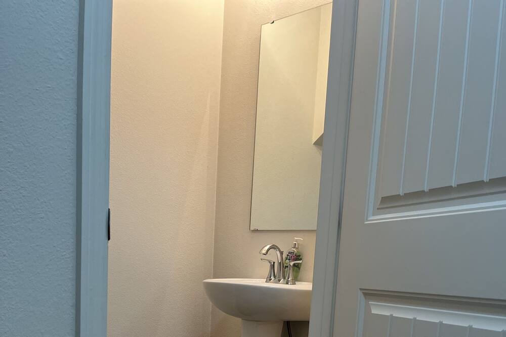Photo of Bathroom in Port Malabar