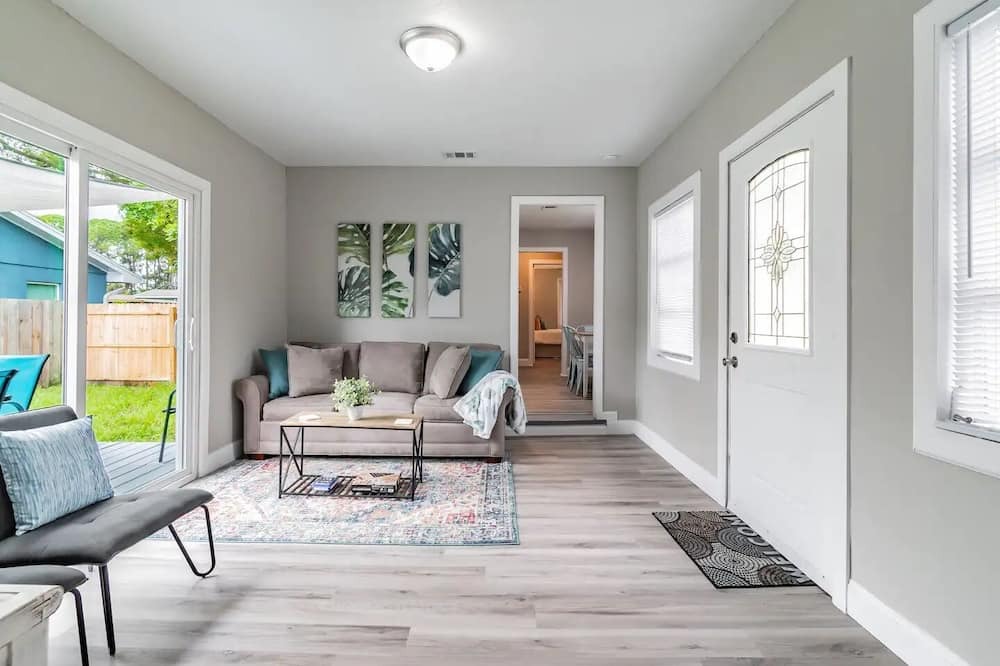 Photo of Livingroom in Riviera Bay