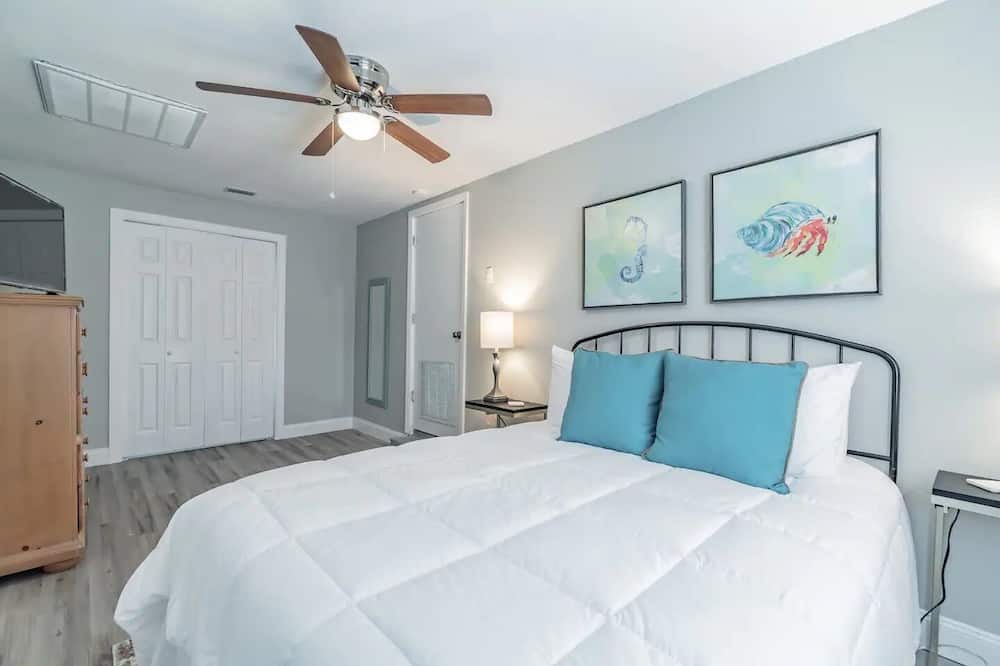 Photo of Bedroom in Riviera Bay