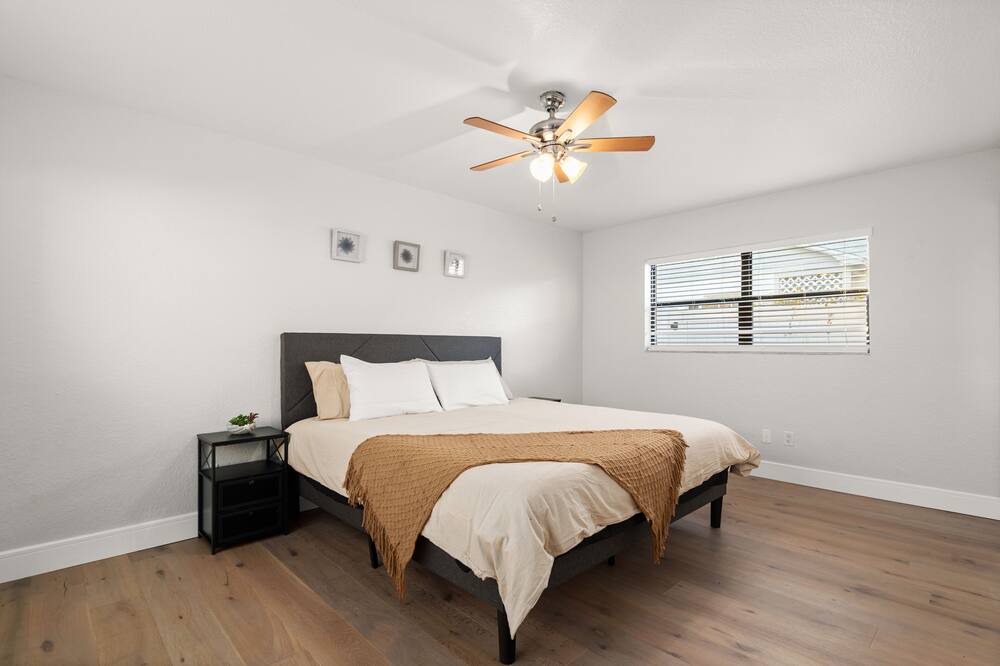 Photo of Bedroom in Davis Islands