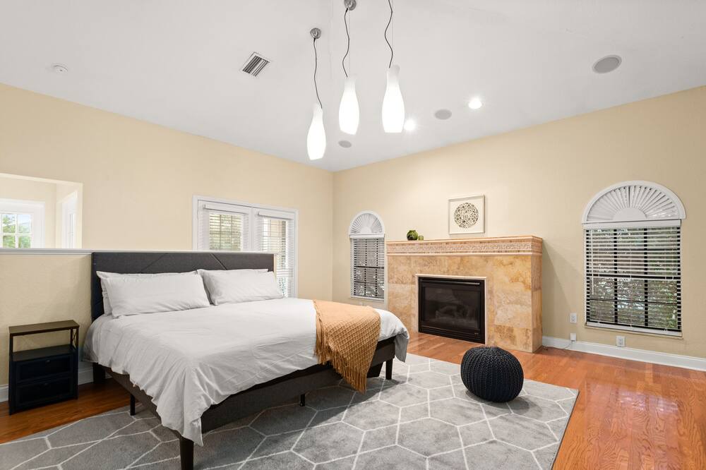 Photo of Bedroom in Davis Islands