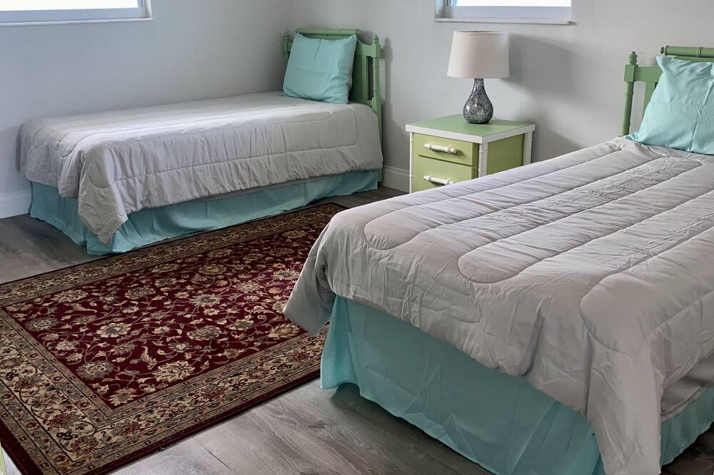 Photo of Bedroom in New Melbourne Beach