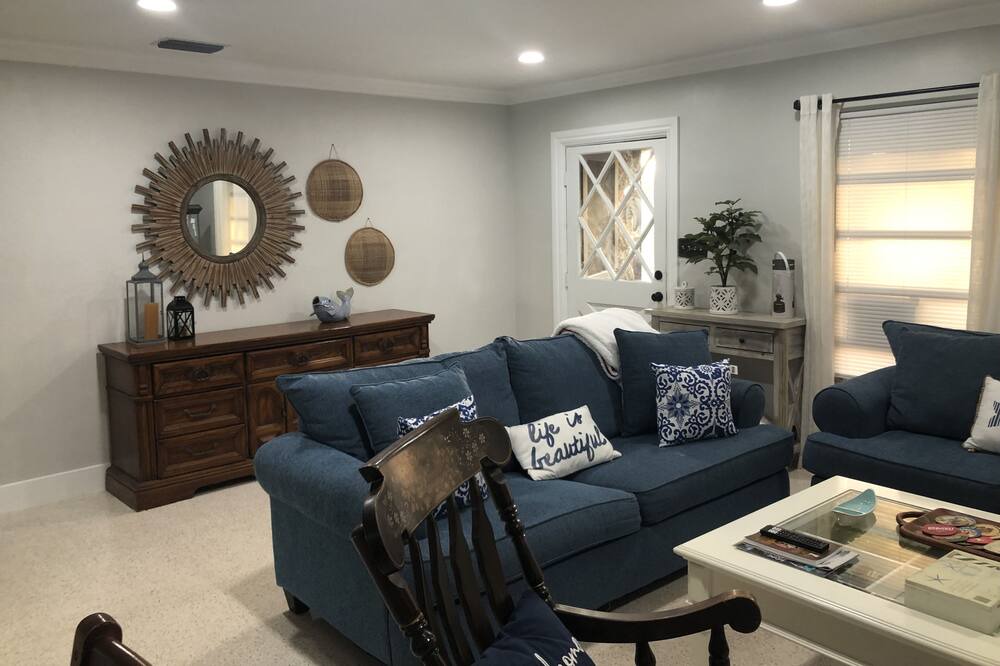 Photo of Livingroom in Sebring