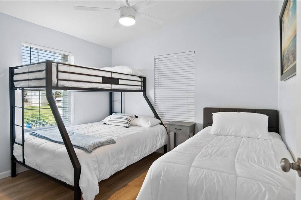 Photo of Bedroom in Everglades City