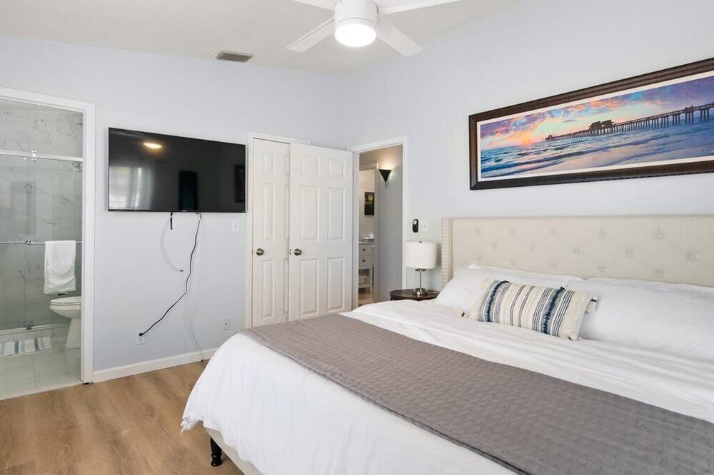Photo of Bedroom in Everglades City