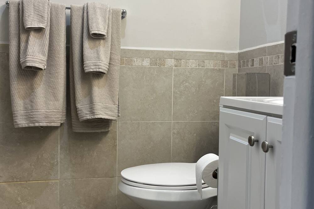 Photo of Bathroom in North Lauderdale