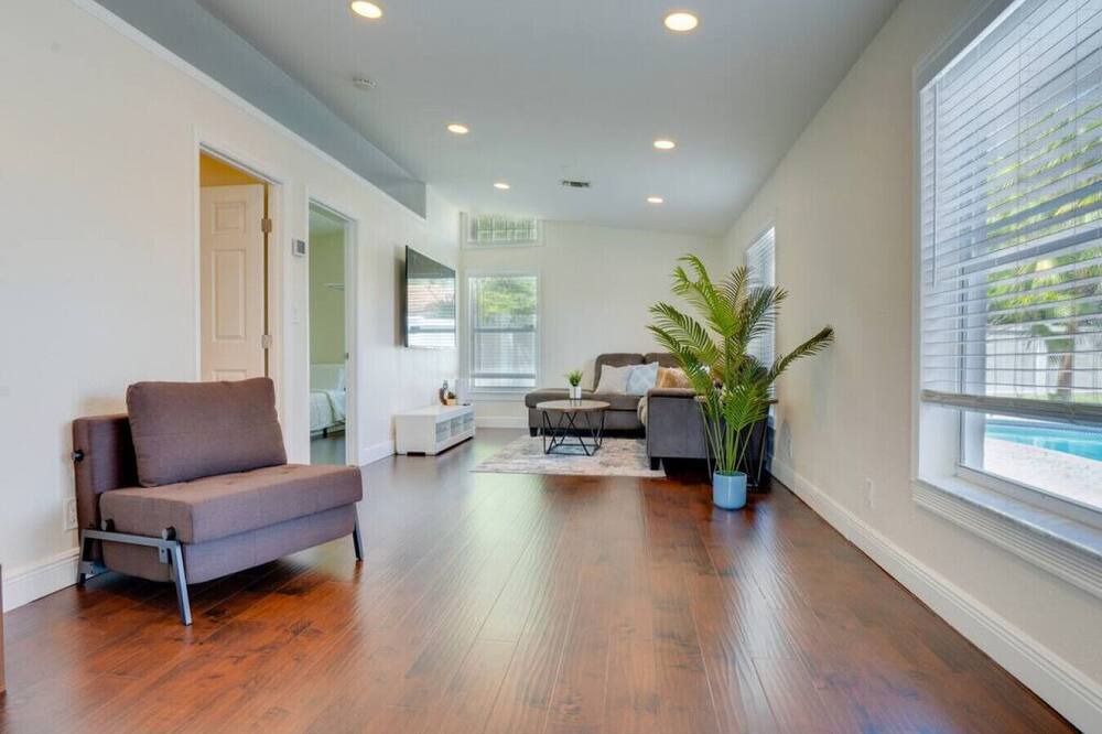 Photo of Bedroom in Sunrise