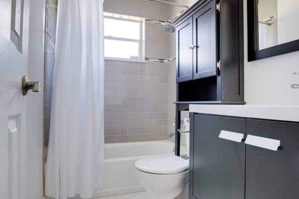 Photo of Bathroom in Sunrise