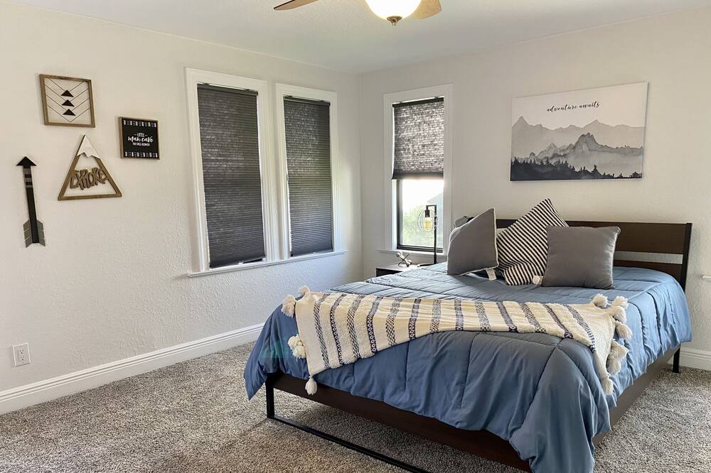 Photo of Bedroom in Auburndale