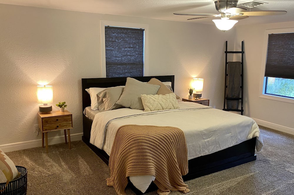 Photo of Bedroom in Auburndale