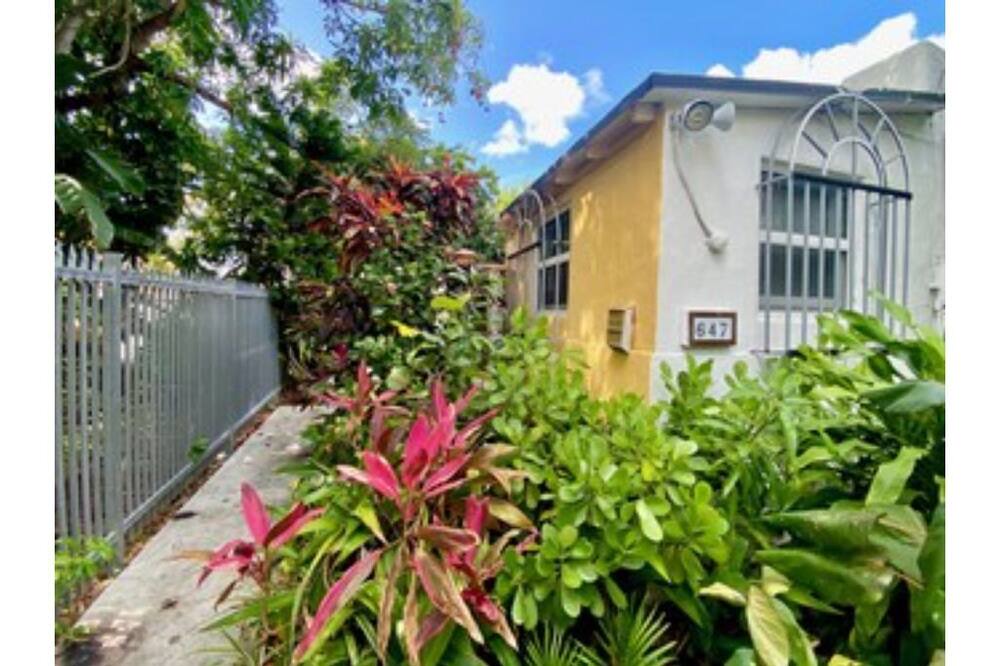 Photo of Outdoor in Northeast Miami