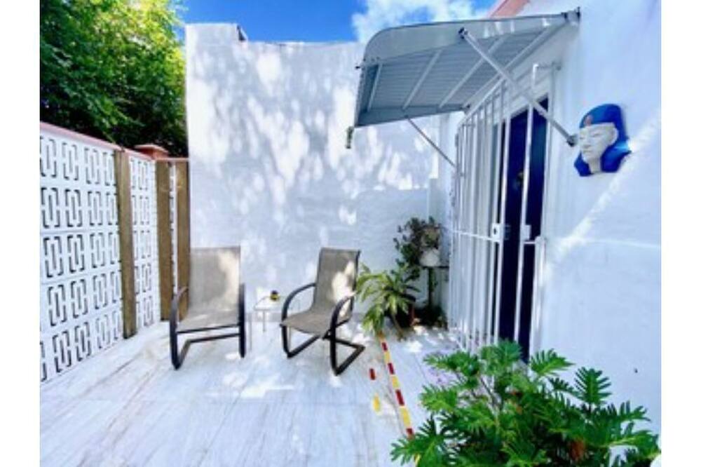 Photo of Outdoor in Northeast Miami