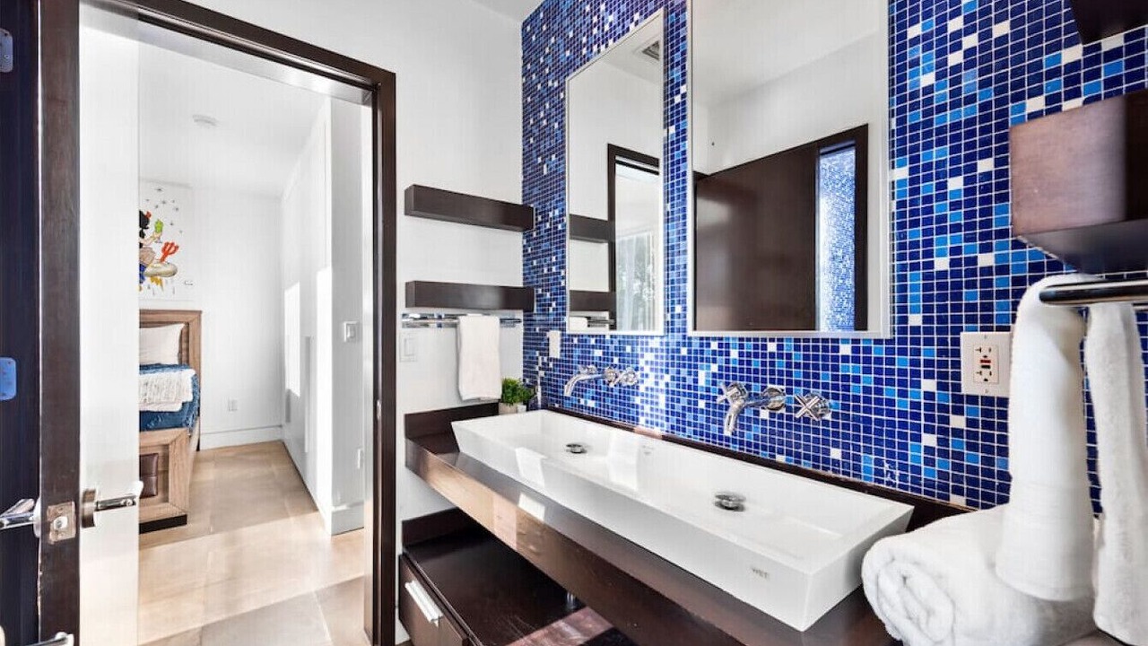 Photo of Bathroom in Northeast Coconut Grove