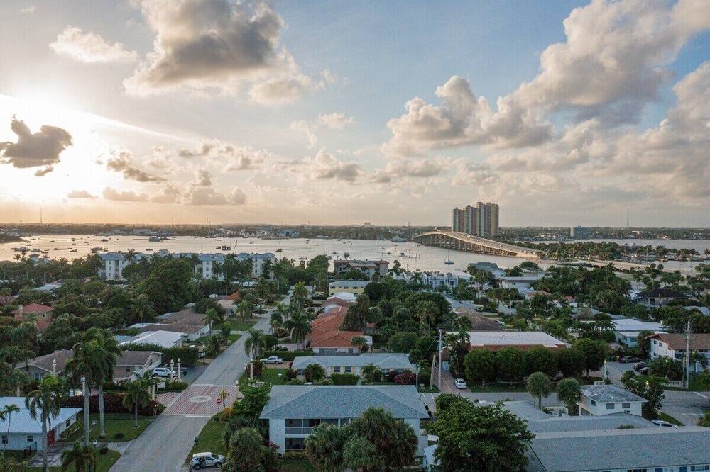 Photo of Others in Palm Beach Shores