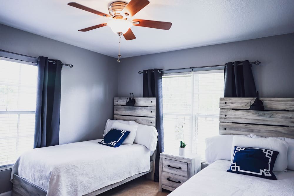 Photo of Bedroom in June Park