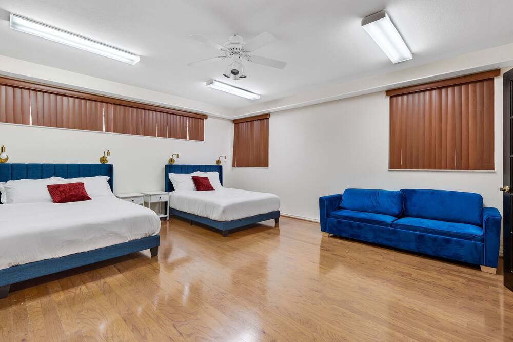Photo of Bedroom in Hollywood Hills