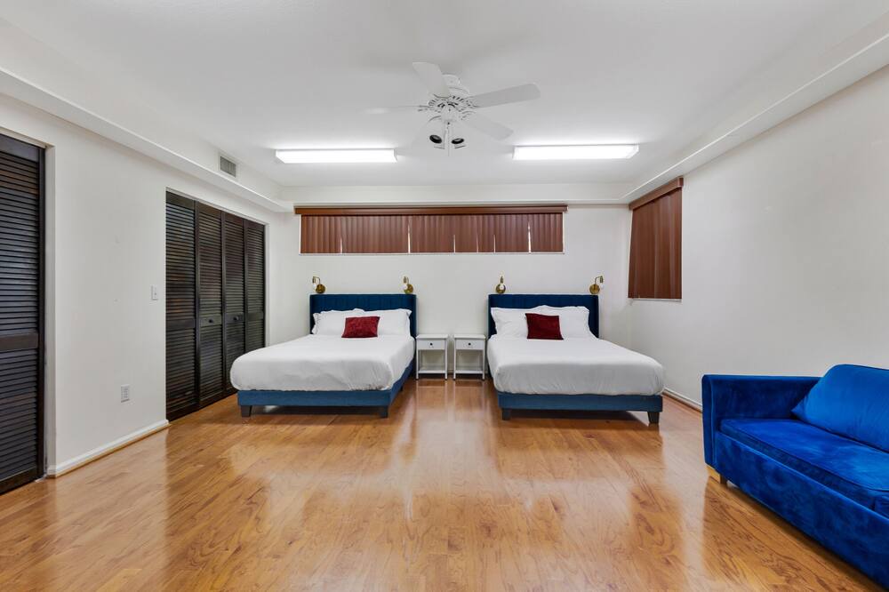 Photo of Bedroom in Hollywood Hills