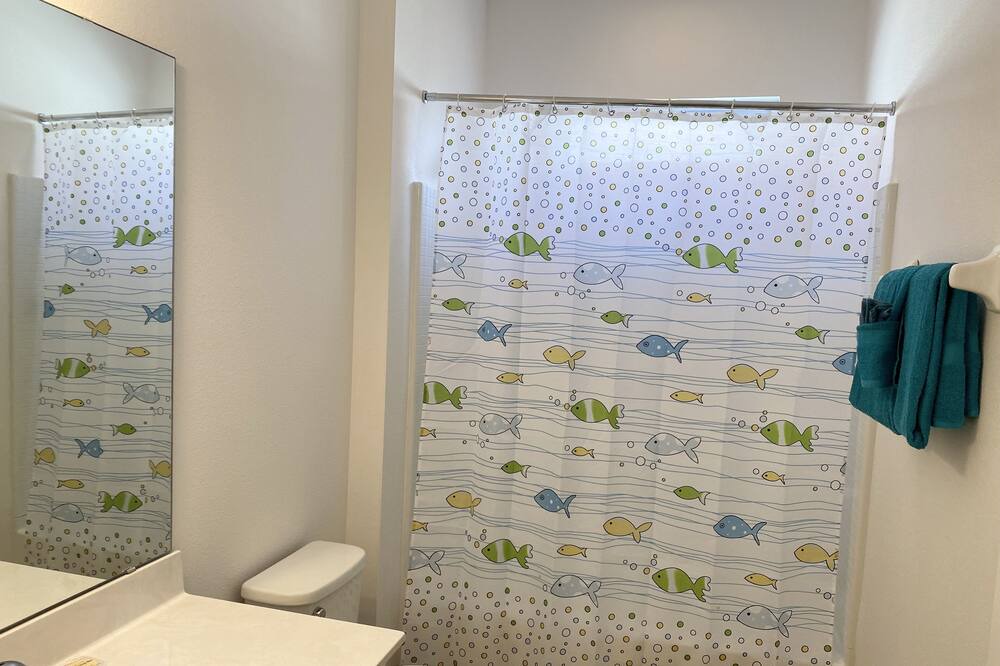 Photo of Bathroom in Sunridge Woods