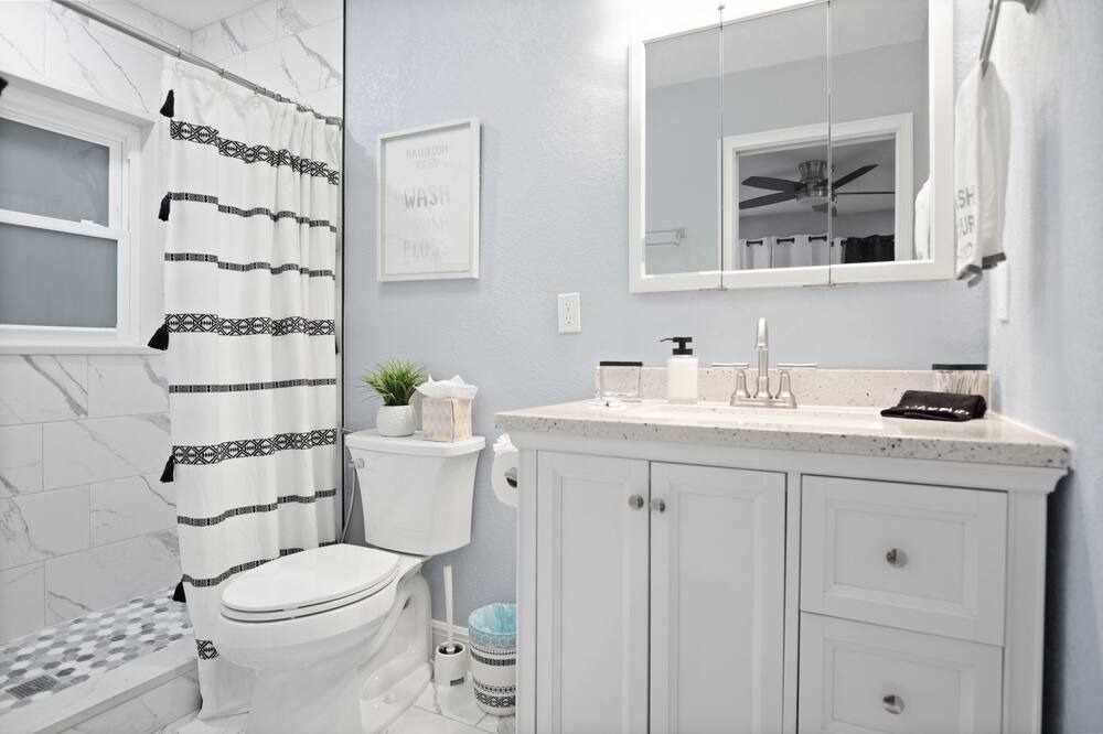 Photo of Bathroom in Town N County Park