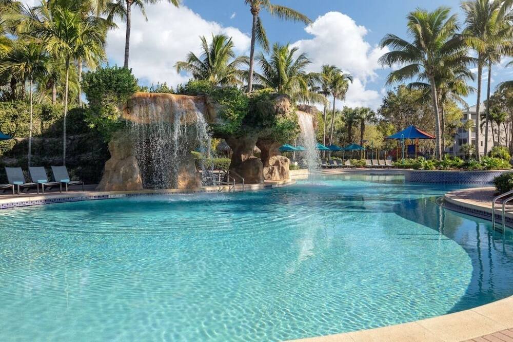 Photo of Outdoor in Estero