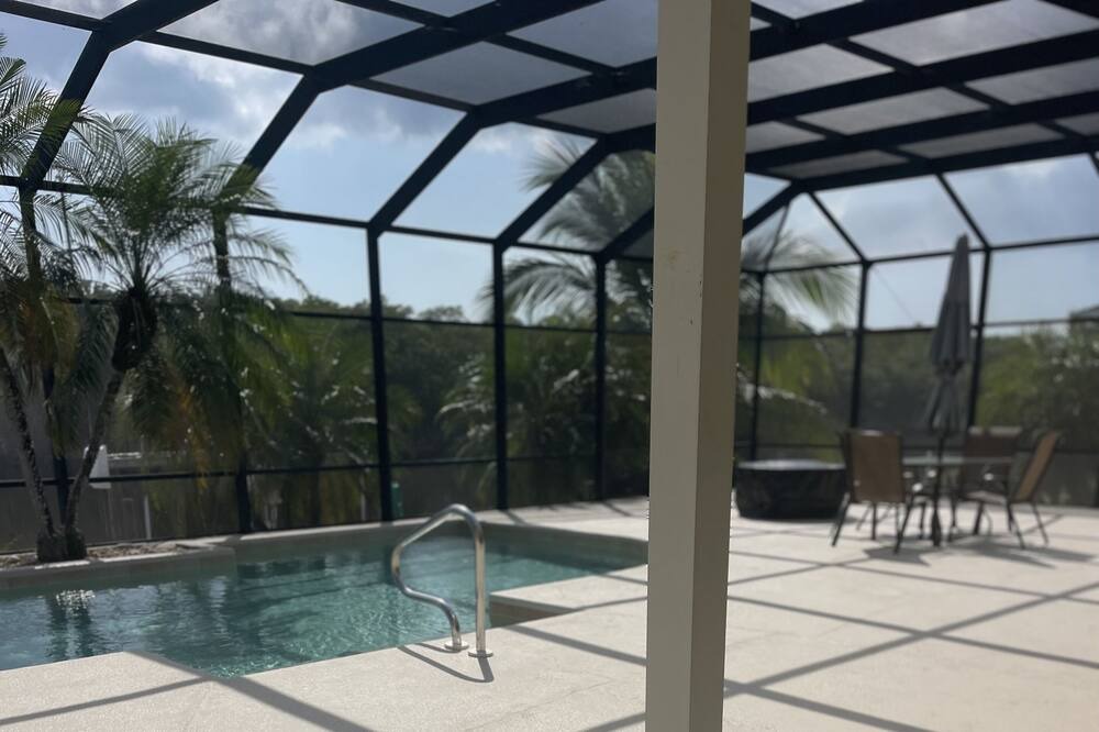 Photo of Outdoor in Naples