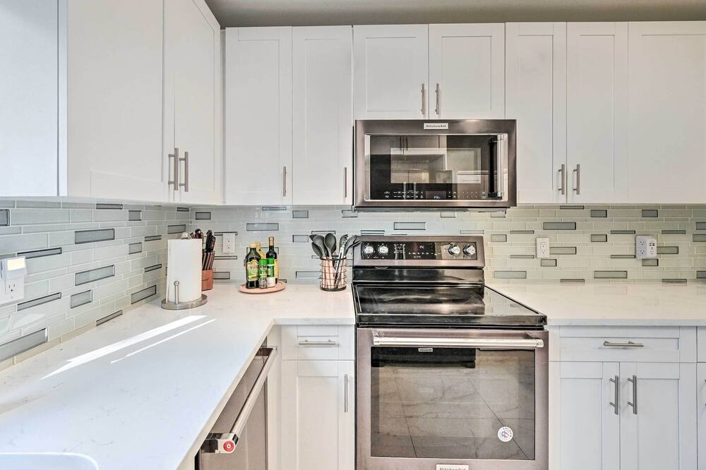 Photo of Kitchen in Isles of Capri