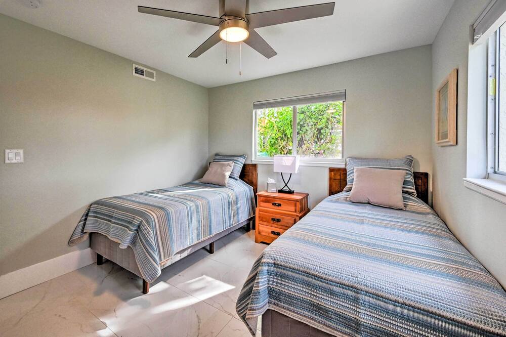 Photo of Bedroom in Isles of Capri