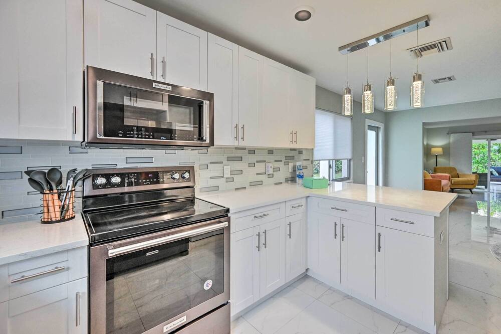 Photo of Kitchen in Isles of Capri
