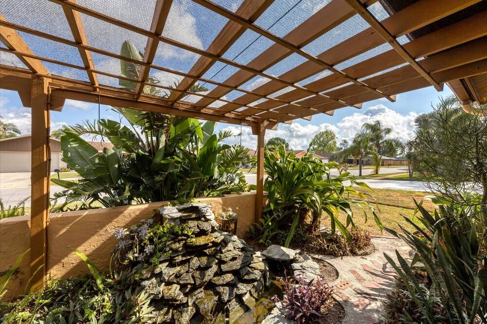Photo of Outdoor in Lake Sarasota