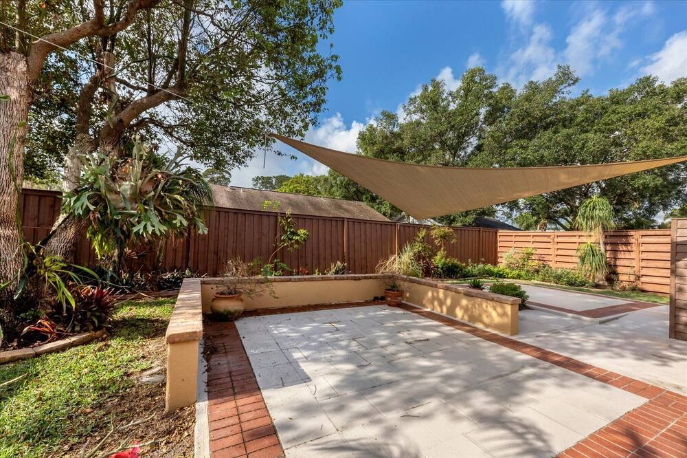 Photo of Outdoor in Lake Sarasota