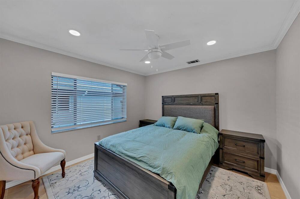 Photo of Bedroom in Lake Sarasota