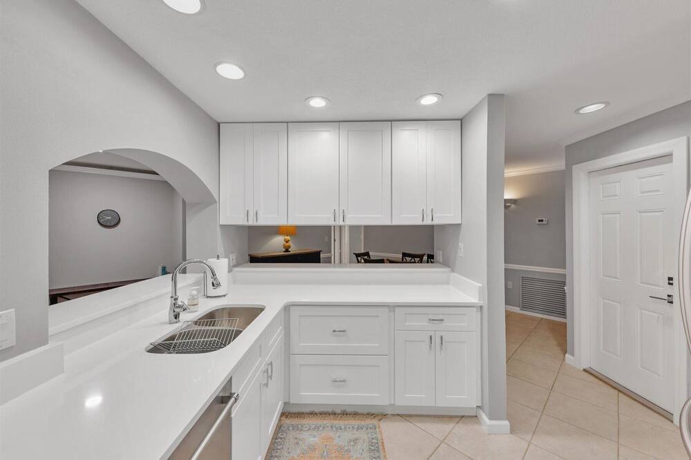 Photo of Kitchen in Lake Sarasota