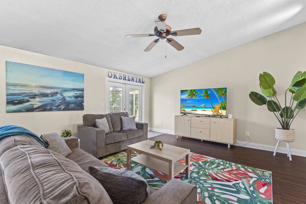 Photo of Livingroom in Ozona