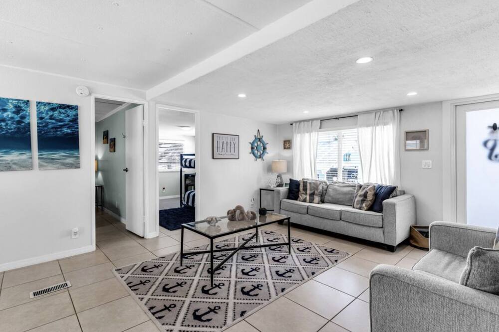 Photo of Livingroom in Key Largo Village